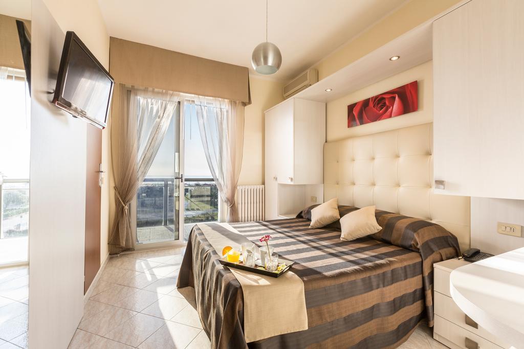 Hotel King Marina di Pietrasanta Room photo