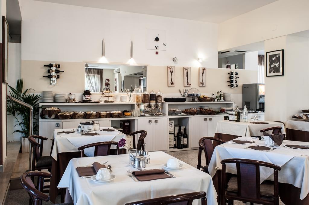 Hotel King Marina di Pietrasanta Exterior photo