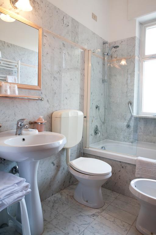 Hotel King Marina di Pietrasanta Room photo