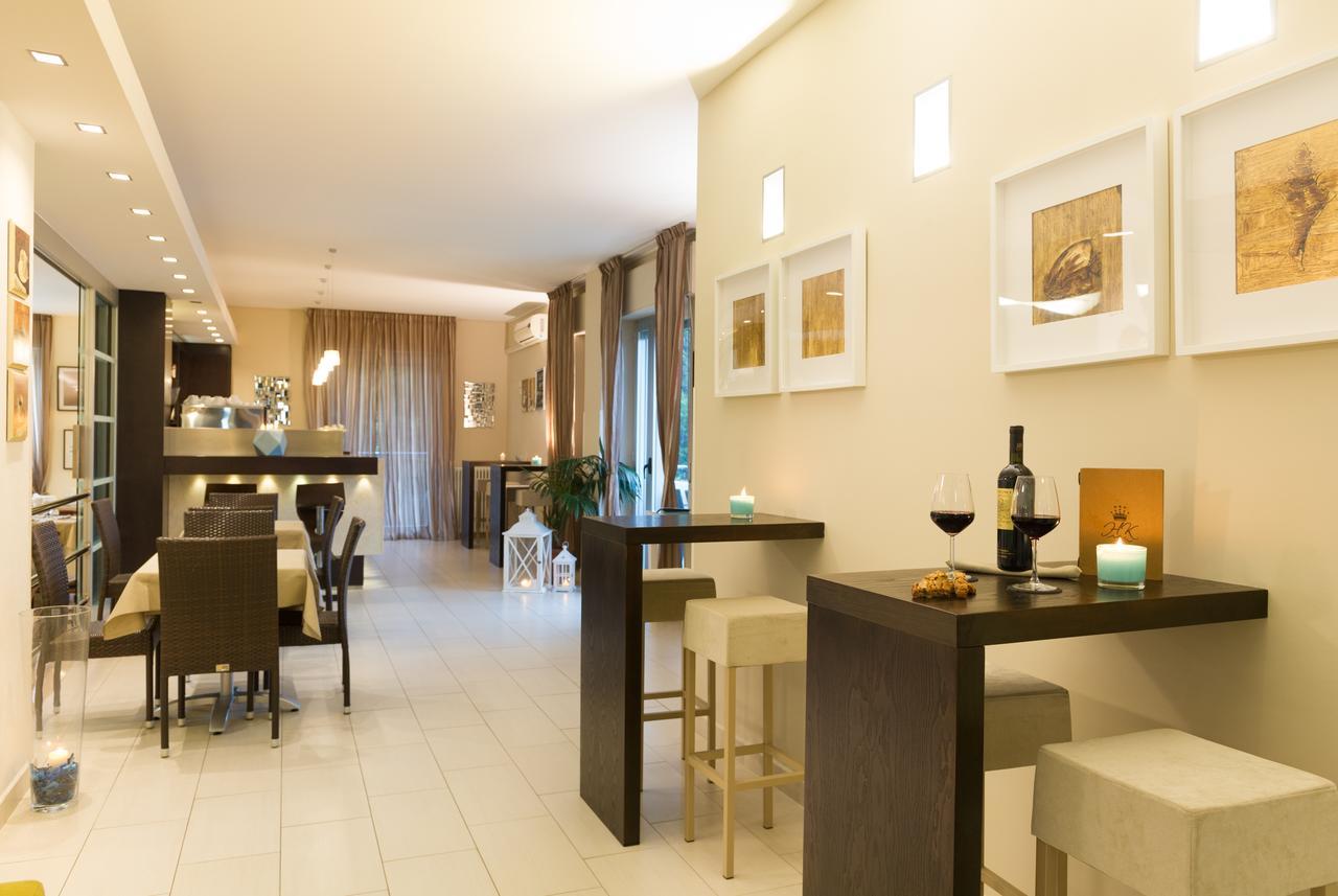 Hotel King Marina di Pietrasanta Exterior photo
